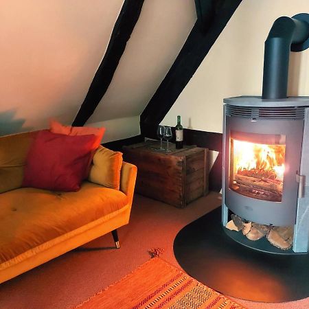 Historische Ferienwohnung Mit Kamin In Лих Экстерьер фото